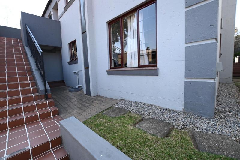 2 Bedroom Property for Sale in Bryanston Gauteng
