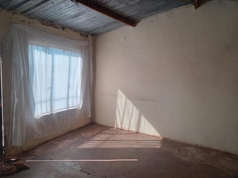 2 Bedroom Property for Sale in Dobsonville Gauteng