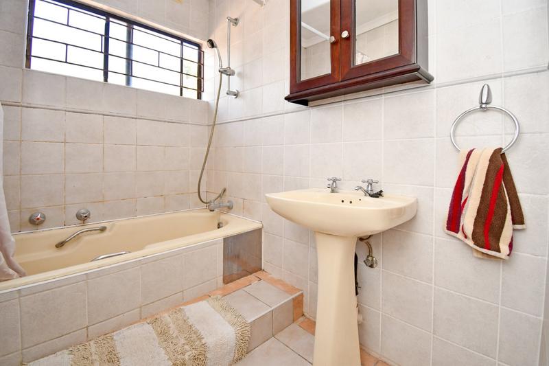 3 Bedroom Property for Sale in Magaliessig Gauteng
