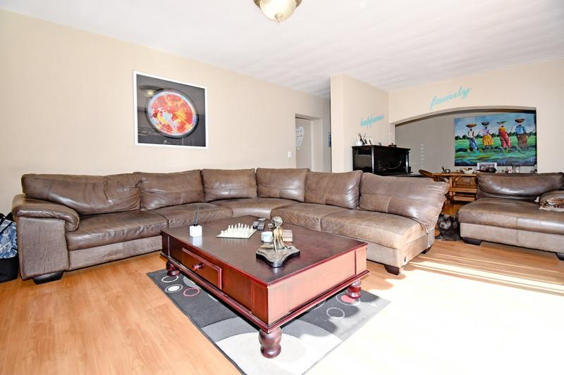 3 Bedroom Property for Sale in Magaliessig Gauteng