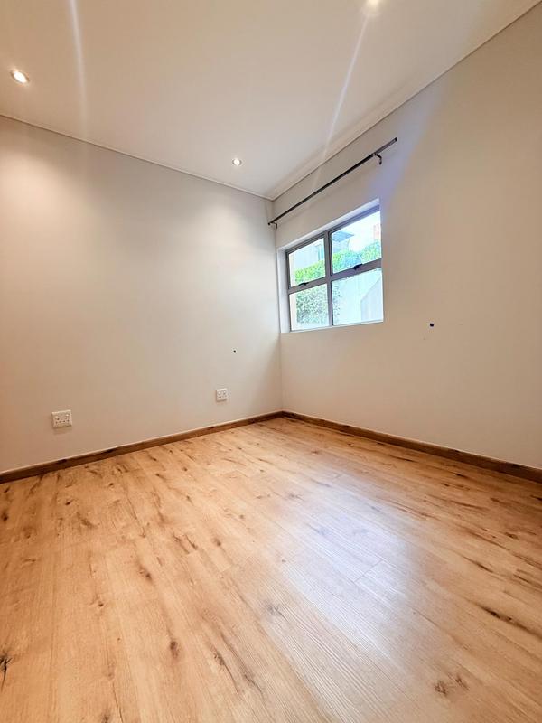 To Let 2 Bedroom Property for Rent in Sandown Gauteng
