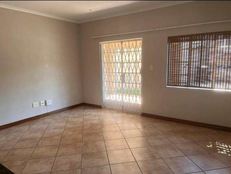 To Let 2 Bedroom Property for Rent in Farrar Park Gauteng