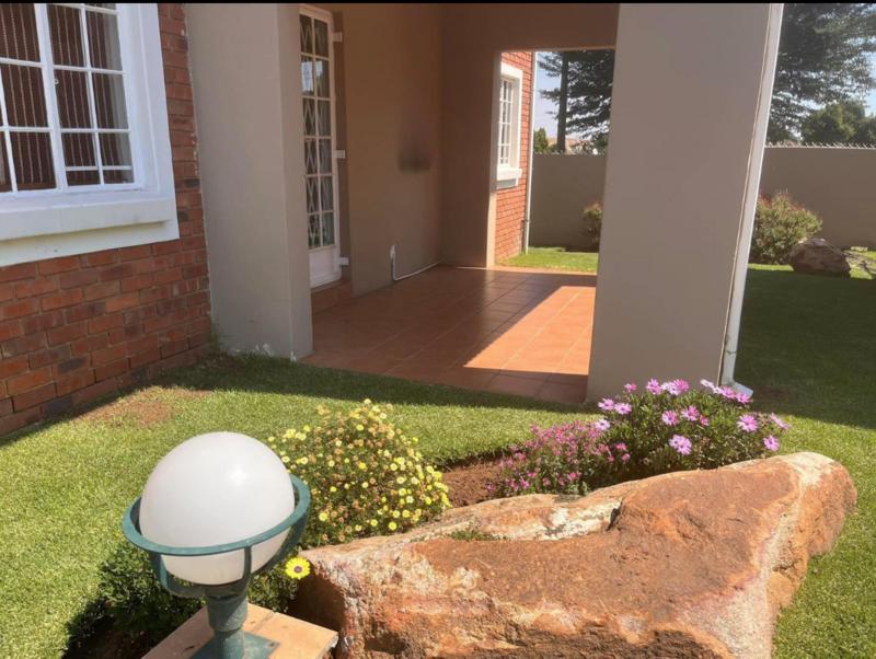 To Let 2 Bedroom Property for Rent in Farrar Park Gauteng