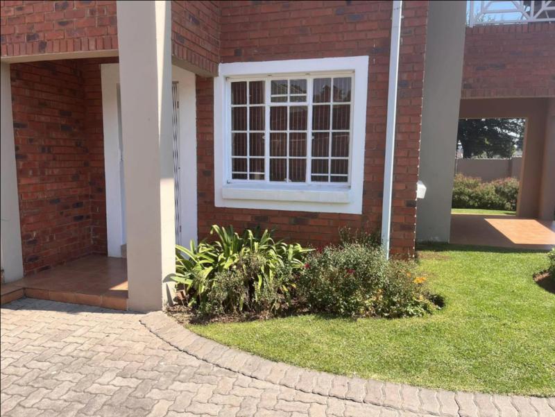 To Let 2 Bedroom Property for Rent in Farrar Park Gauteng