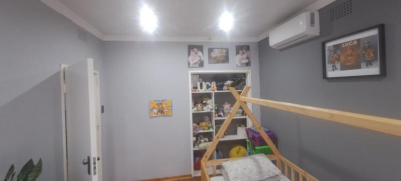 4 Bedroom Property for Sale in Cinderella Gauteng