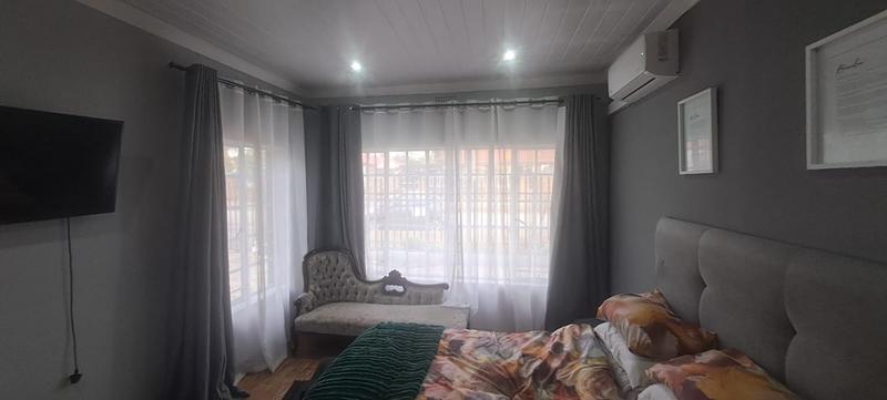 4 Bedroom Property for Sale in Cinderella Gauteng
