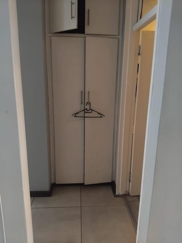 1 Bedroom Property for Sale in Sunnyside Gauteng