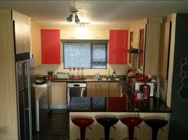 To Let 2 Bedroom Property for Rent in Glenvista Gauteng