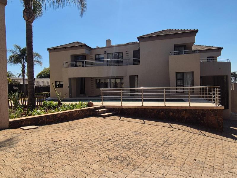 4 Bedroom Property for Sale in Waterkloof Heights Gauteng