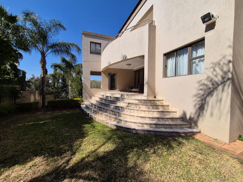 4 Bedroom Property for Sale in Waterkloof Heights Gauteng