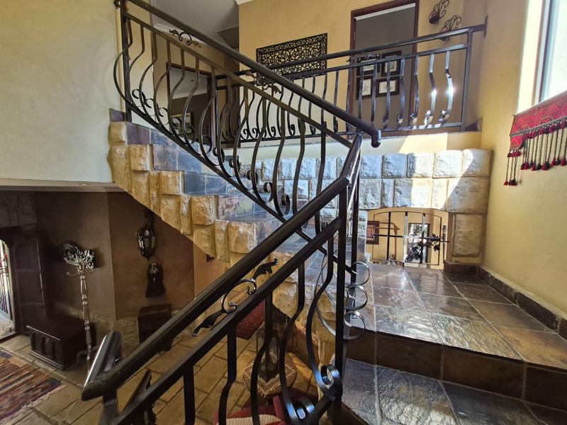 4 Bedroom Property for Sale in Kyalami Hills Gauteng