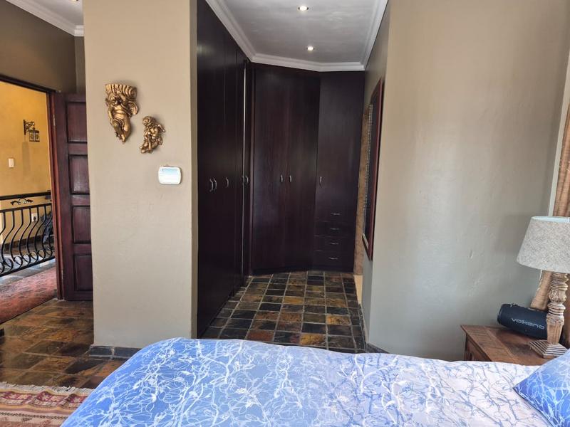 4 Bedroom Property for Sale in Kyalami Hills Gauteng