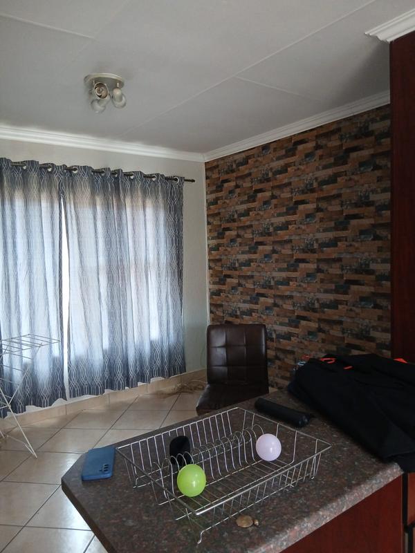 To Let 3 Bedroom Property for Rent in Groblerpark Gauteng