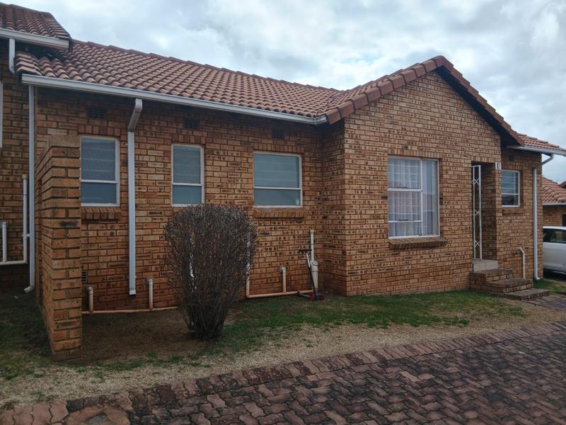To Let 3 Bedroom Property for Rent in Groblerpark Gauteng