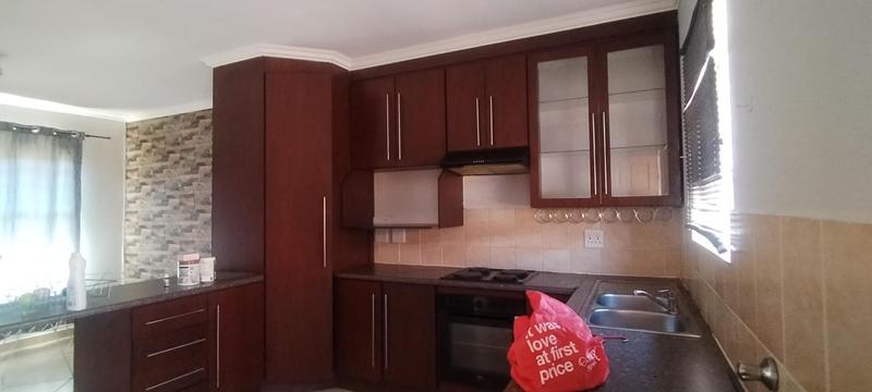 To Let 3 Bedroom Property for Rent in Groblerpark Gauteng