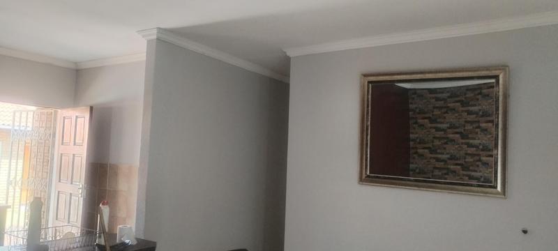 To Let 3 Bedroom Property for Rent in Groblerpark Gauteng