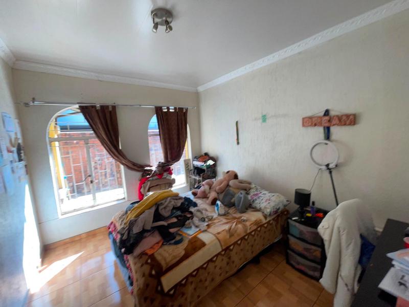 4 Bedroom Property for Sale in Lenasia South Gauteng