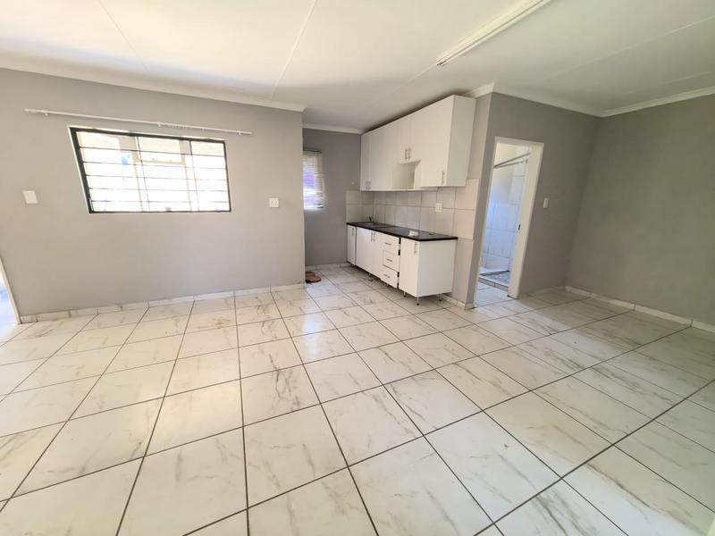 To Let 2 Bedroom Property for Rent in Wychwood Gauteng