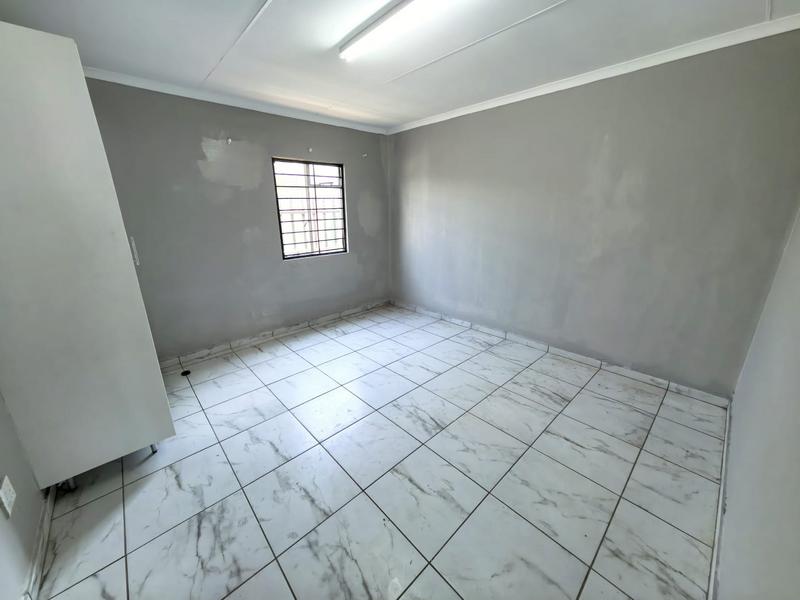 To Let 2 Bedroom Property for Rent in Wychwood Gauteng