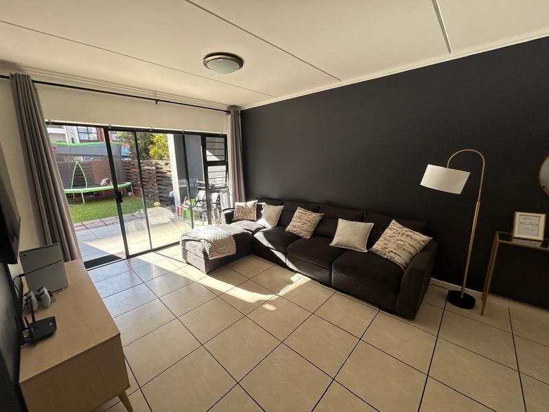 3 Bedroom Property for Sale in Greenstone Hill Gauteng