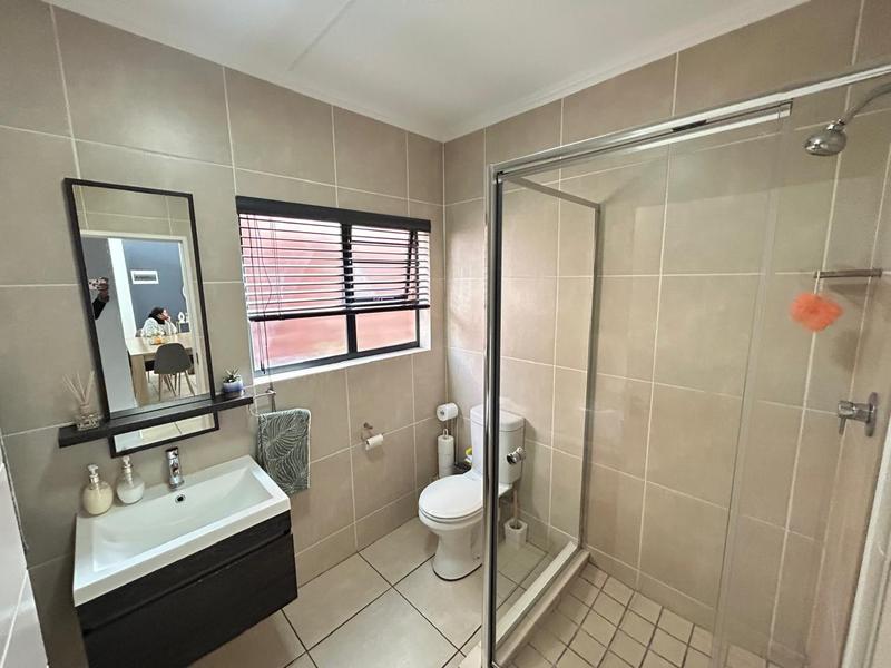 3 Bedroom Property for Sale in Greenstone Hill Gauteng