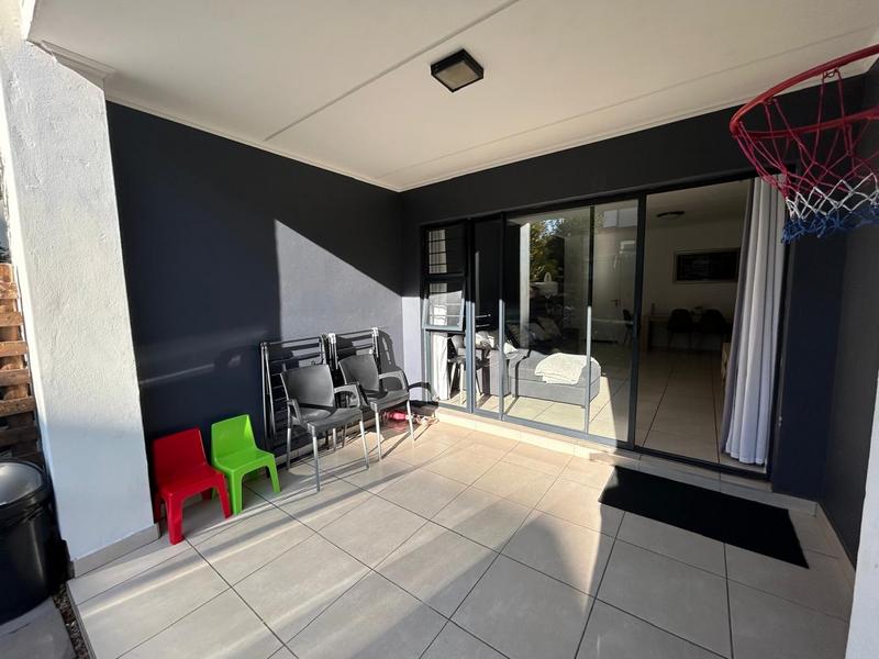 3 Bedroom Property for Sale in Greenstone Hill Gauteng