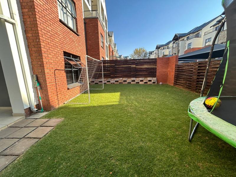3 Bedroom Property for Sale in Greenstone Hill Gauteng