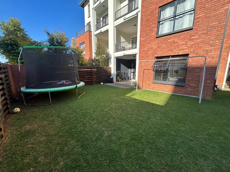 3 Bedroom Property for Sale in Greenstone Hill Gauteng