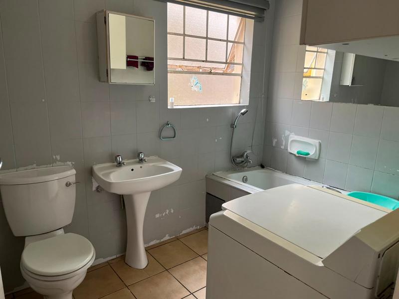 3 Bedroom Property for Sale in Carenvale Gauteng