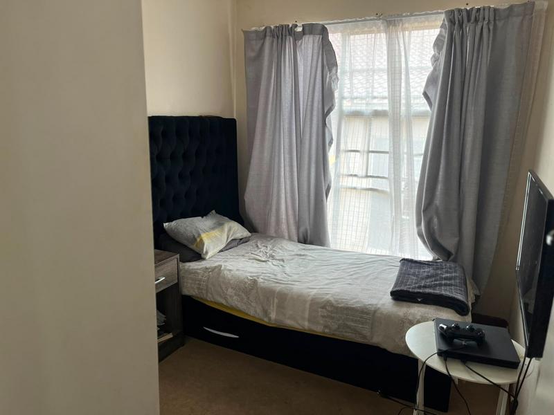 3 Bedroom Property for Sale in Carenvale Gauteng