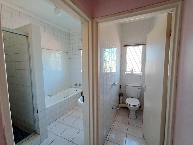 11 Bedroom Property for Sale in Laudium Gauteng
