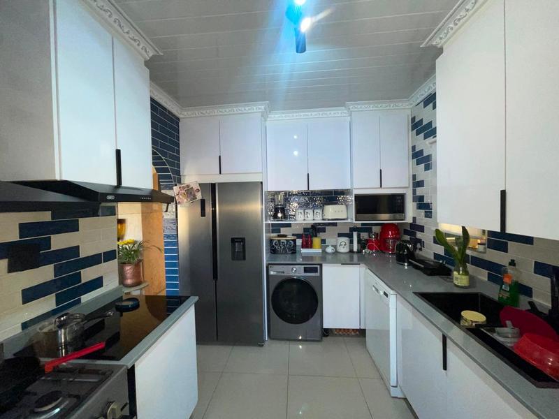 4 Bedroom Property for Sale in Lenasia South Gauteng