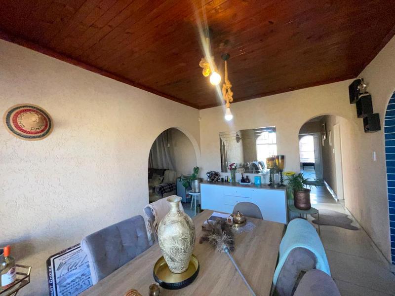 4 Bedroom Property for Sale in Lenasia South Gauteng