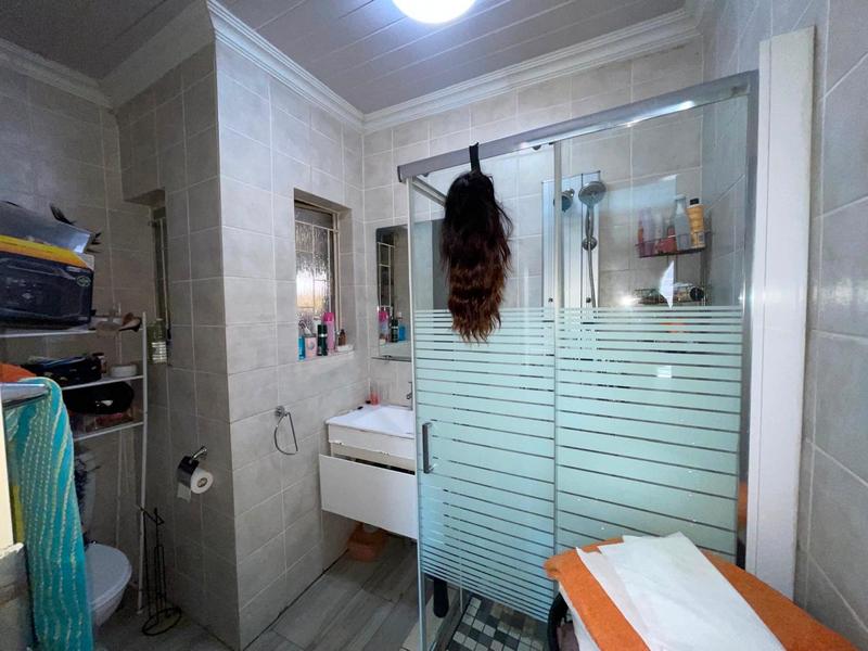 4 Bedroom Property for Sale in Lenasia South Gauteng