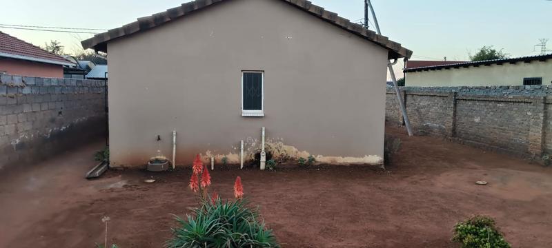 3 Bedroom Property for Sale in Protea Glen Gauteng