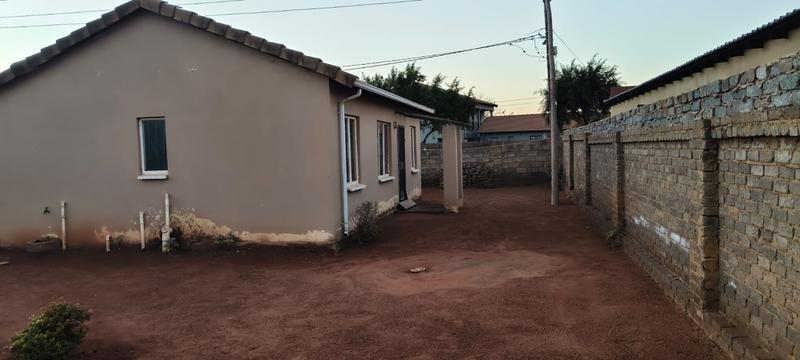 3 Bedroom Property for Sale in Protea Glen Gauteng