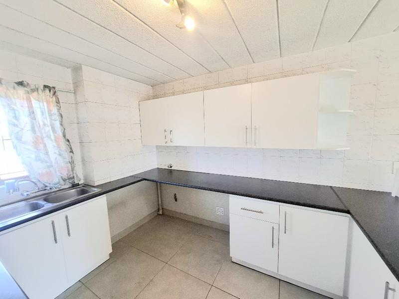 To Let 2 Bedroom Property for Rent in Morningside Gauteng