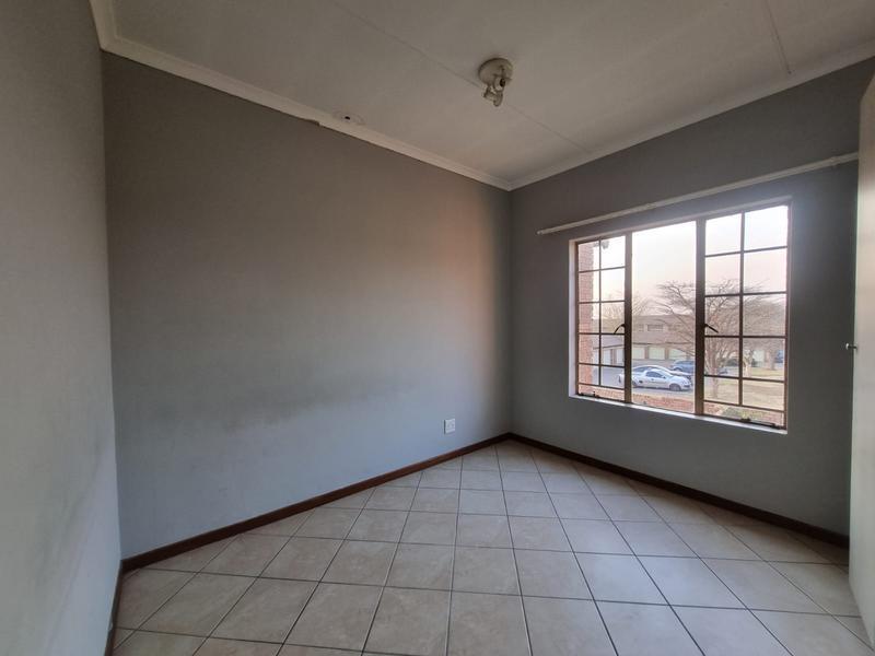 2 Bedroom Property for Sale in Mooikloof Ridge Gauteng