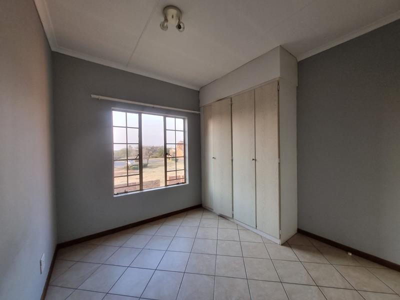 2 Bedroom Property for Sale in Mooikloof Ridge Gauteng