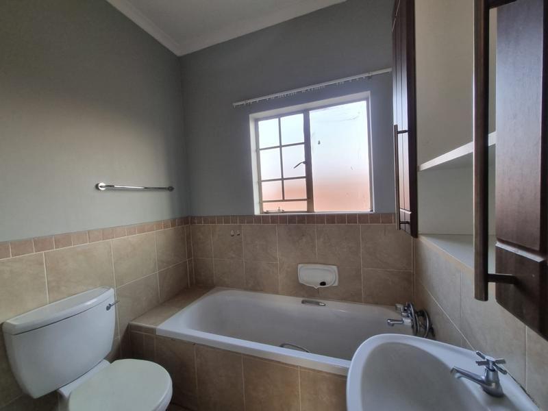 2 Bedroom Property for Sale in Mooikloof Ridge Gauteng