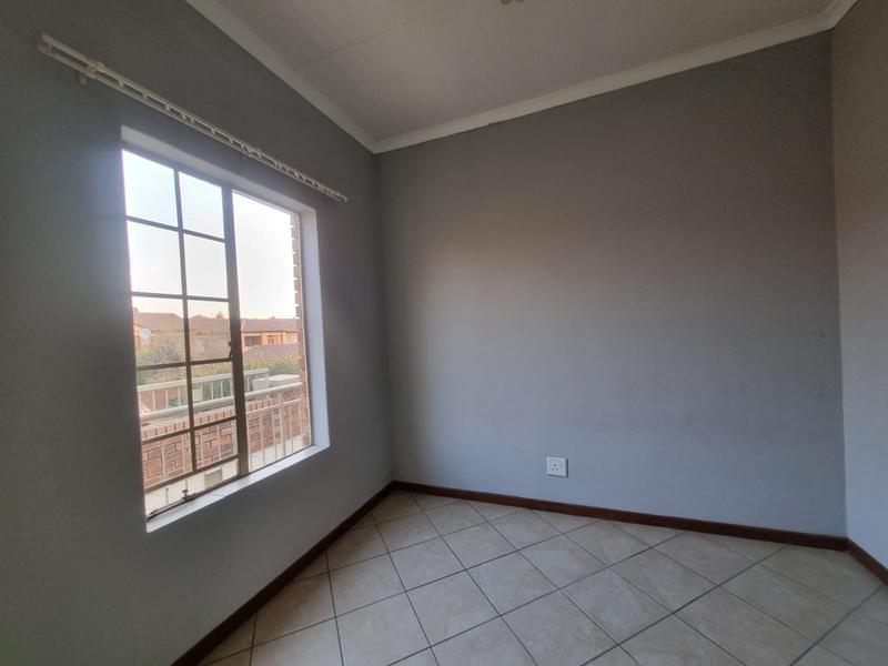 2 Bedroom Property for Sale in Mooikloof Ridge Gauteng