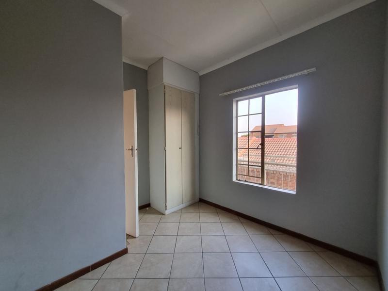2 Bedroom Property for Sale in Mooikloof Ridge Gauteng