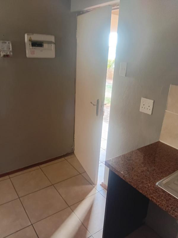 To Let 2 Bedroom Property for Rent in Hesteapark Gauteng
