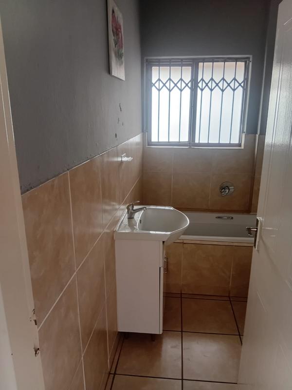 To Let 2 Bedroom Property for Rent in Hesteapark Gauteng