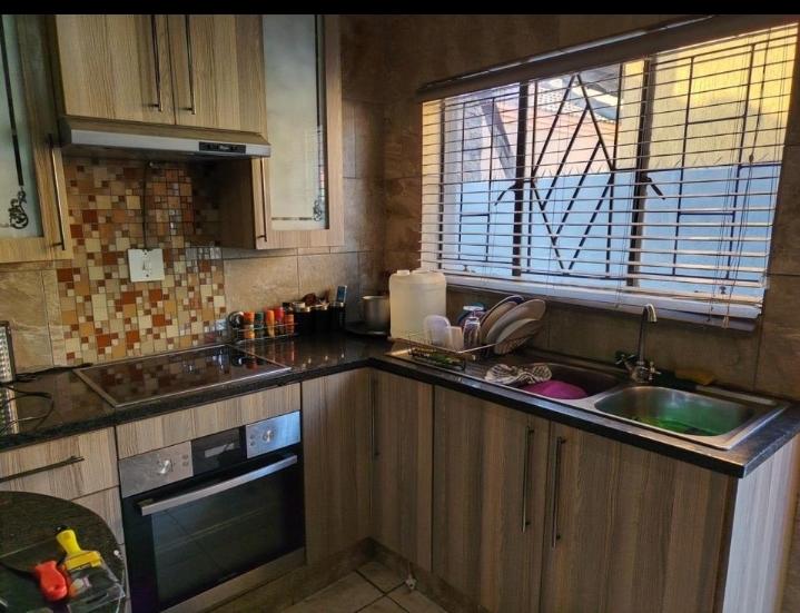 3 Bedroom Property for Sale in Ebony Park Gauteng