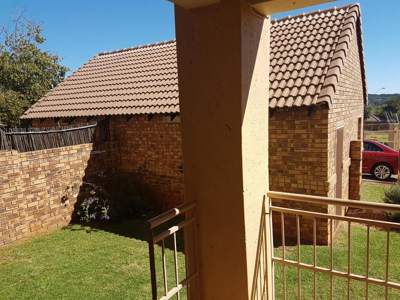 To Let 2 Bedroom Property for Rent in Olympus AH Gauteng