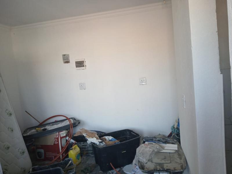 9 Bedroom Property for Sale in Olievenhoutbosch Gauteng