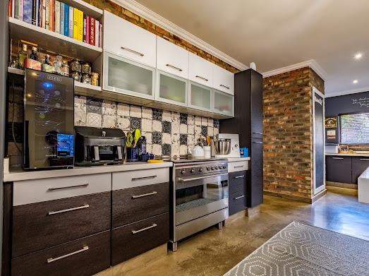 3 Bedroom Property for Sale in Alberante Gauteng