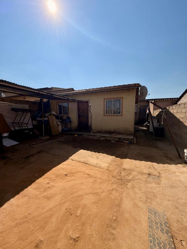 5 Bedroom Property for Sale in Olievenhoutbosch Gauteng