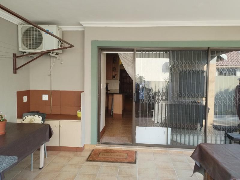 3 Bedroom Property for Sale in Kosmosdal Gauteng